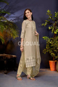 Cotton Blend Jacquard Kurta Set For Women Kurta Sets