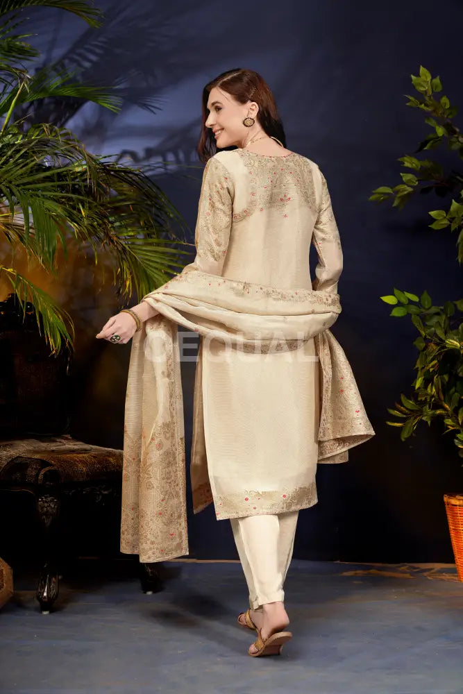 Linen Tissue Kurta Set With Jacquard Duppata Sets